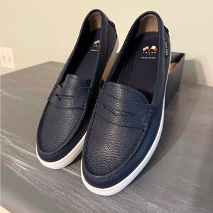 Cole Haan Women’s Nantucket Navy Blue Loafers with White Sole